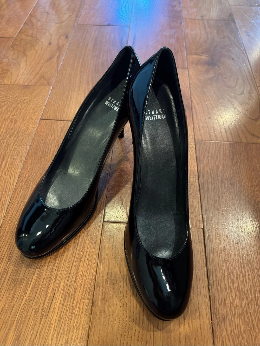 NWOT Stuart Weitzman Black Patent Heels